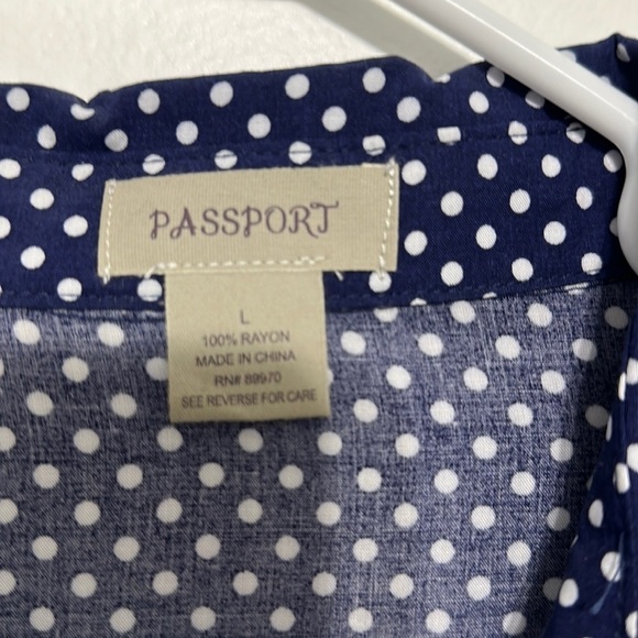 Passport navy and white polkadot​​​​​ - Picture 2 of 3